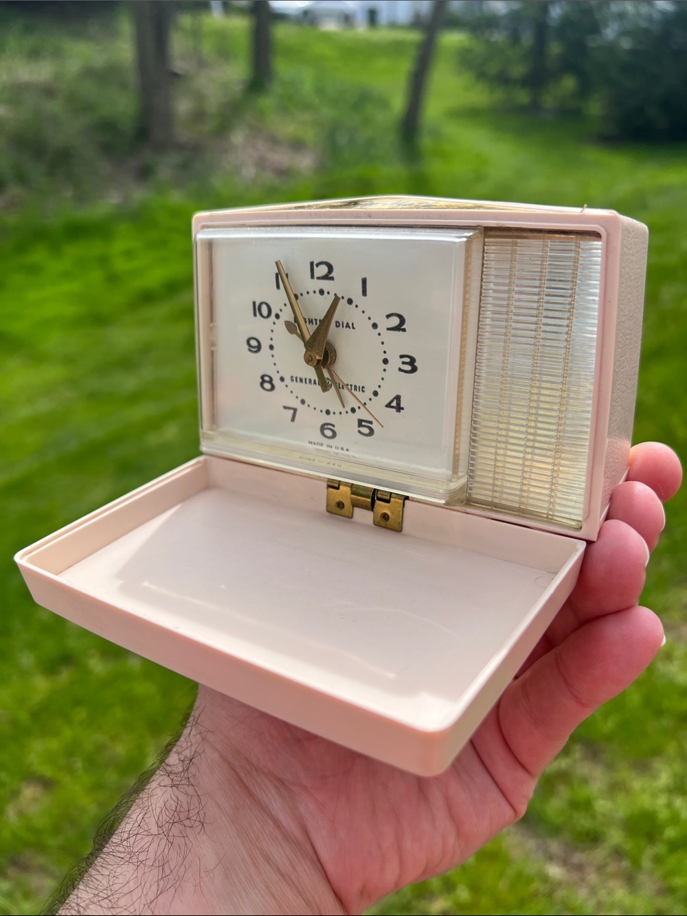 Vintage General Electric Trip-Mate Travel Alarm Clock Lighted Face Pastel Pink